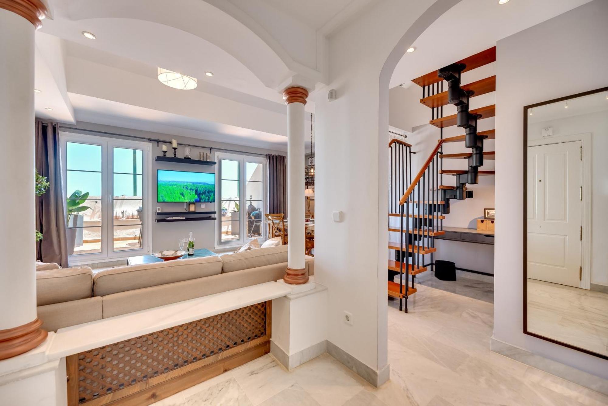 마르베야 Elegant 2 Bdrm Penthouse With Bbq And Pools 아파트 외부 사진