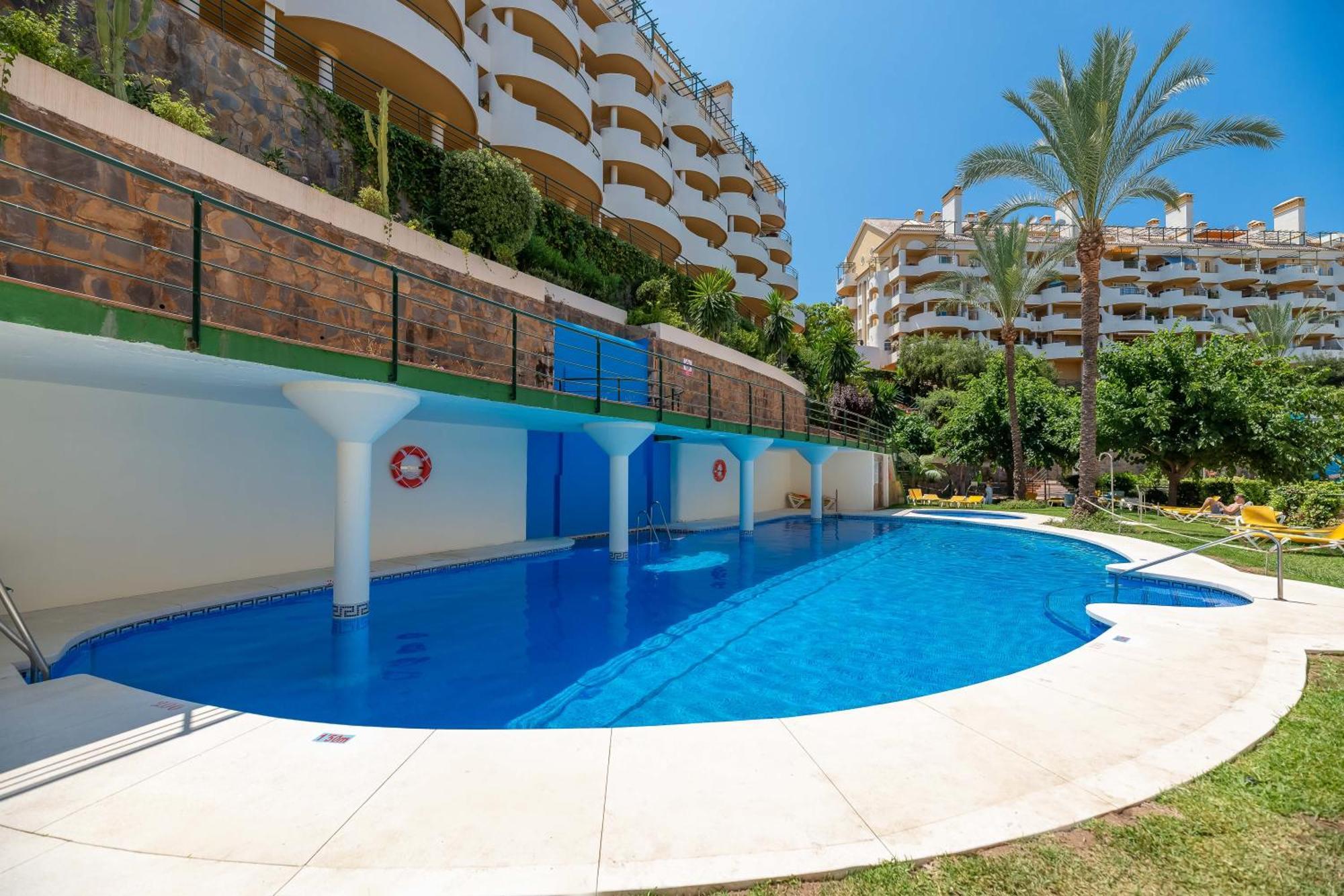 마르베야 Elegant 2 Bdrm Penthouse With Bbq And Pools 아파트 외부 사진