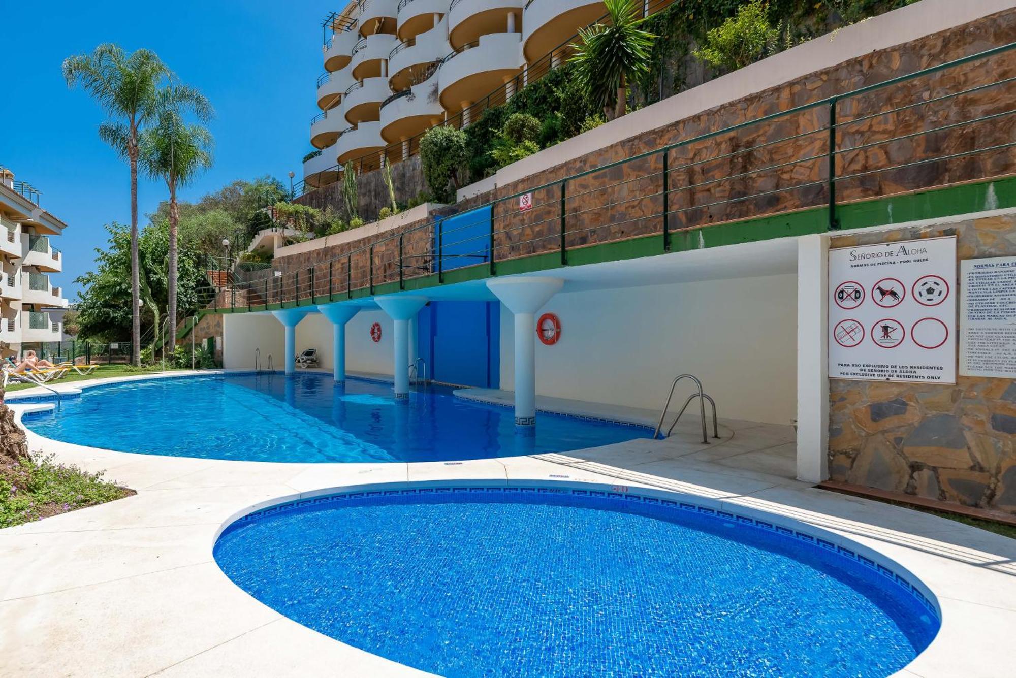 마르베야 Elegant 2 Bdrm Penthouse With Bbq And Pools 아파트 외부 사진