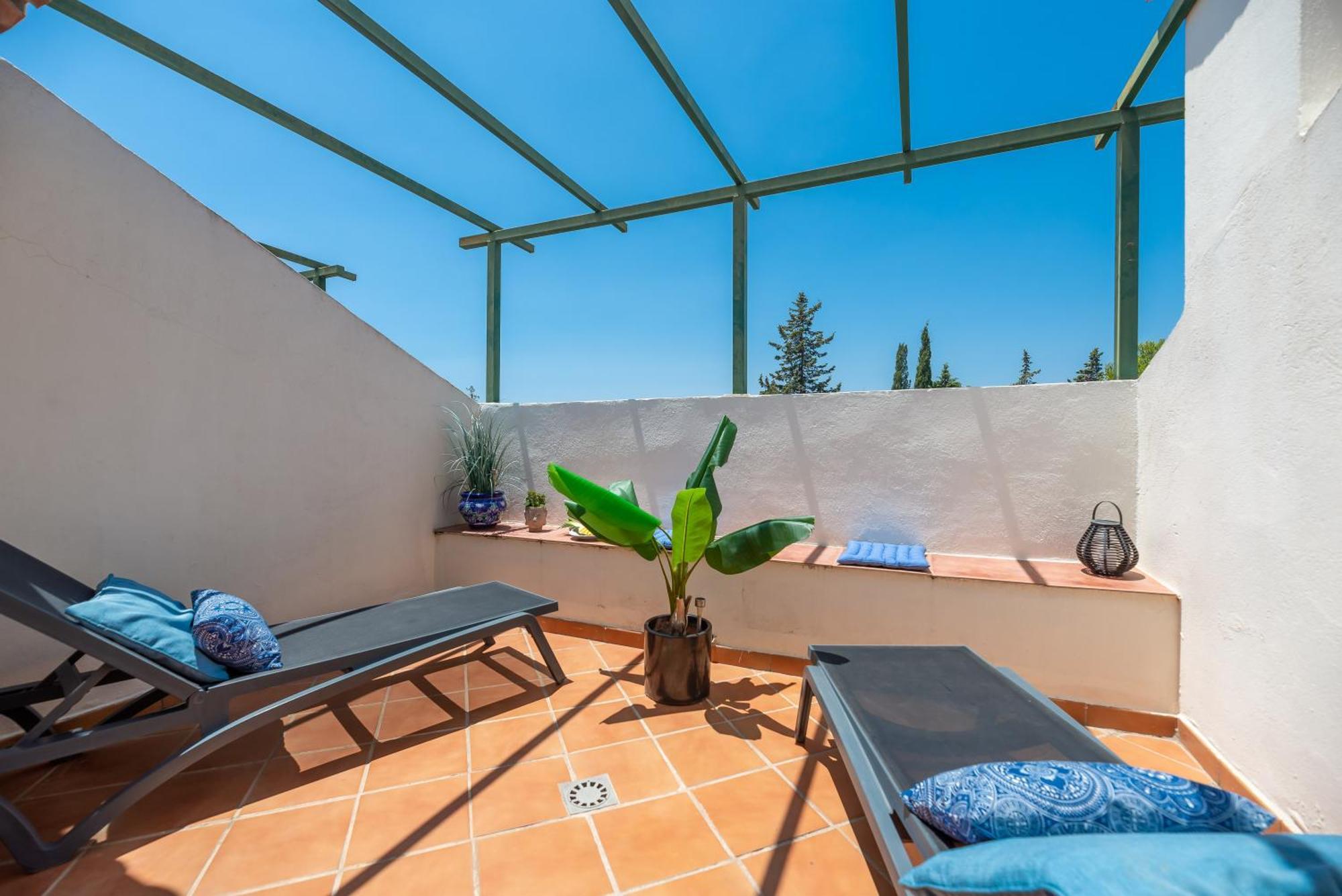 마르베야 Elegant 2 Bdrm Penthouse With Bbq And Pools 아파트 외부 사진